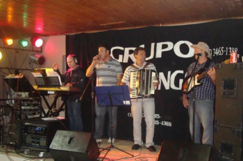 Comunidade de Rio Carvão festeja no Arraial do Clube do Bem Estar