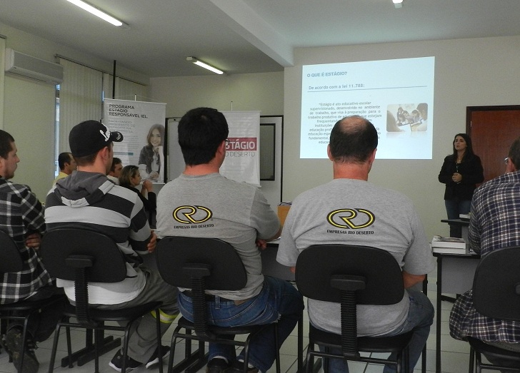 Encontro de capacitação reúne supervisores de Estágio