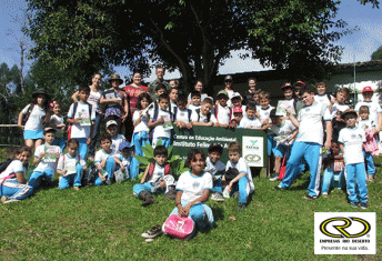 Estudantes da Escola Municipal Augusto Mondardo visitam CEA e recebem kit educativo da polícia militar ambiental