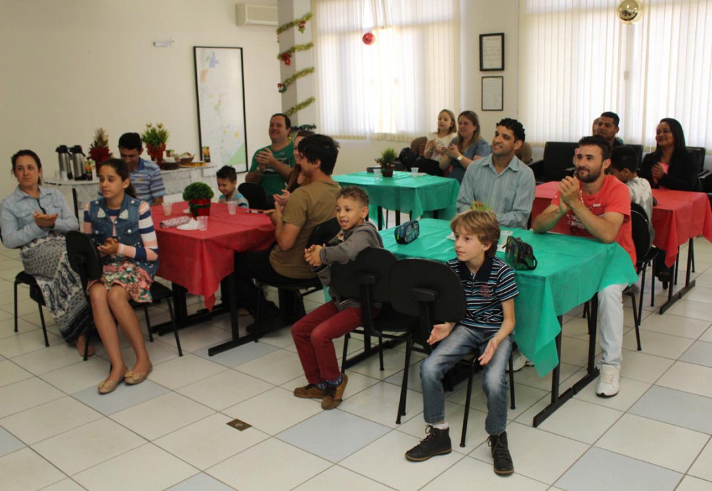 Conhecidos os desenhos que ilustrarão os cartões de fim de ano das Empresas Rio Deserto