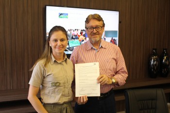 Empresas Rio Deserto renovam parceria com Instituto Felinos do Aguaí