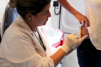Inicia campanha de vacinação contra a gripe nas Empresas Rio Deserto