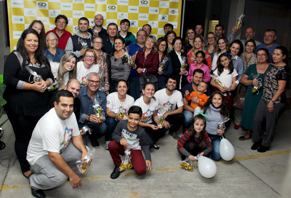 Projeto “Conhecer para Entender”: Familiares de colaboradores visitam Divisão Laboratório