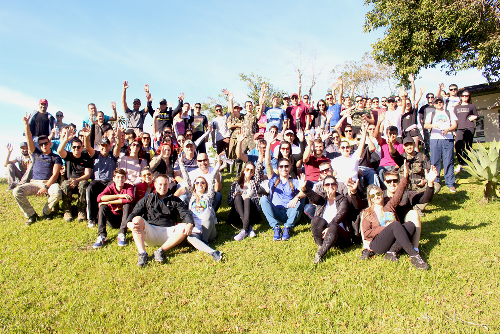 Colaboradores das Empresas Rio Deserto e familiares fazem trilha na Reserva Biológica Estadual do Aguaí