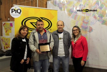 ValoRHumano: colaborador Elso Donizete Barbosa da Costa é homenageado pelos anos de serviços prestados