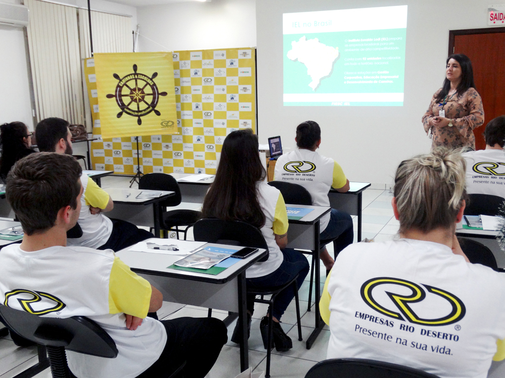 Palestra “Planejamento de Carreira” contempla 2ª edição do Projeto Caminhos & Escolhas