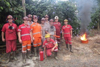 Treinamento de combate ao incêndio capacita colaboradores da Unidade de Extração Mina 101