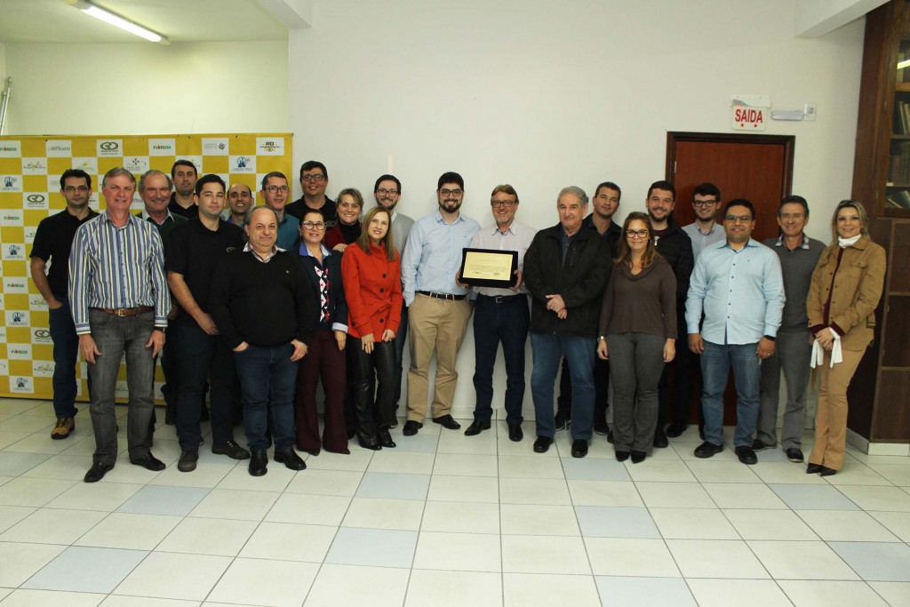 Administrador das Empresas Rio Deserto é homenageado por 50 anos de trabalho