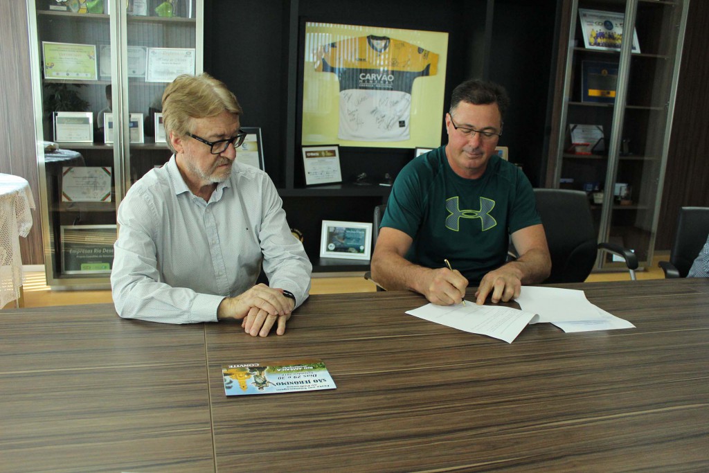 Apoio às comunidades: Empresas Rio Deserto contribuem com restauração de igreja do Rio América