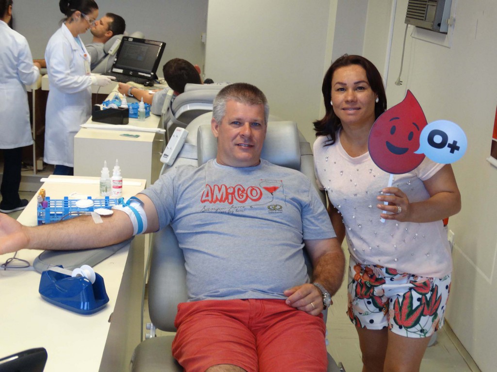 Dia Nacional do Doador de Sangue: colaboradores e familiares de colaboradores da Rio Deserto vão ao Hemosc