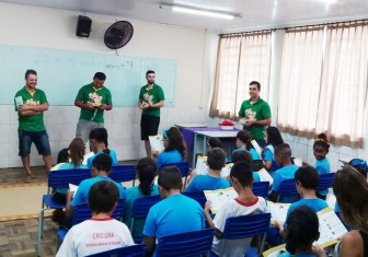 Colaboradores da Rio Deserto vão às escolas para falar sobre cuidados com acidentes domésticos
