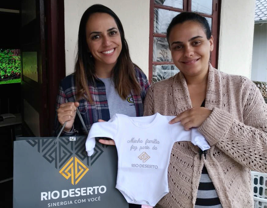 Projeto Bebê Rio Deserto contempla colaboradora da Unidade de Correia Pinto, na Serra Catarinense