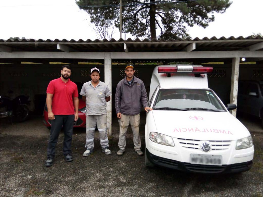 Complexo Industrial e Unidade de Correia Pinto, da Rio Deserto, recebem ambulâncias