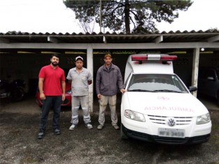Complexo Industrial e Unidade de Correia Pinto, da Rio Deserto, recebem ambulâncias
