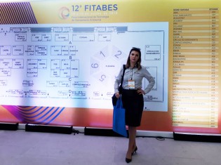 Para prospectar oportunidades para a Rio Deserto Filtrantes, assistente comercial participa de feira internacional, no RN