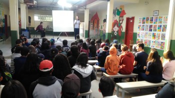 “Combate às drogas” é tema de palestra promovida pela Rio Deserto em escola de Içara (SC)