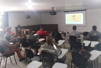 Dezembro Vermelho: colaboradores da Rio Deserto recebem orientações sobre AIDS e ISTs