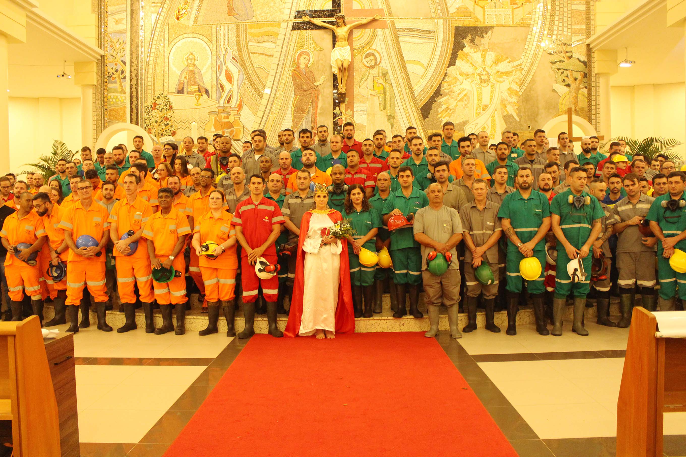 Mineiros são homenageados em celebração religiosa, no Santuário, em Içara