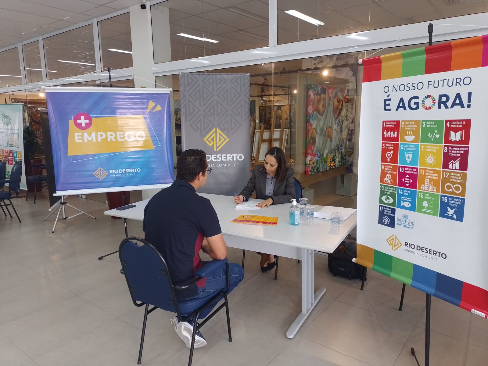 Ação “Rio Deserto + Emprego” é realizada em Içara, durante Exposição Itinerante ODS