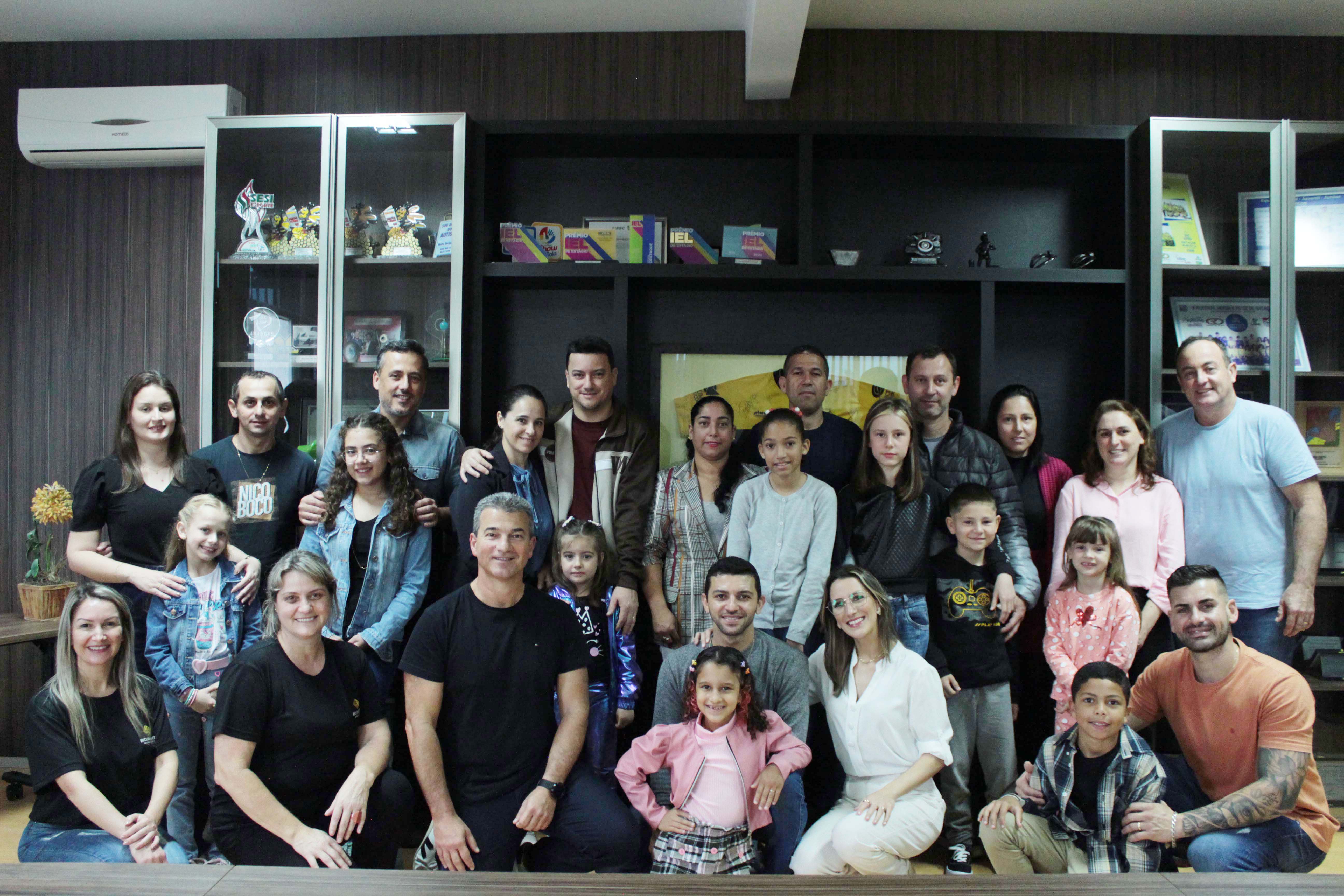 Premiação do Concurso “Desenhando o Natal Rio Deserto” reúne famílias de colaboradores