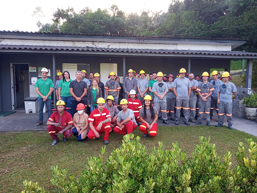 Simulado orienta colaboradores da Ragro para possíveis situações de emergência