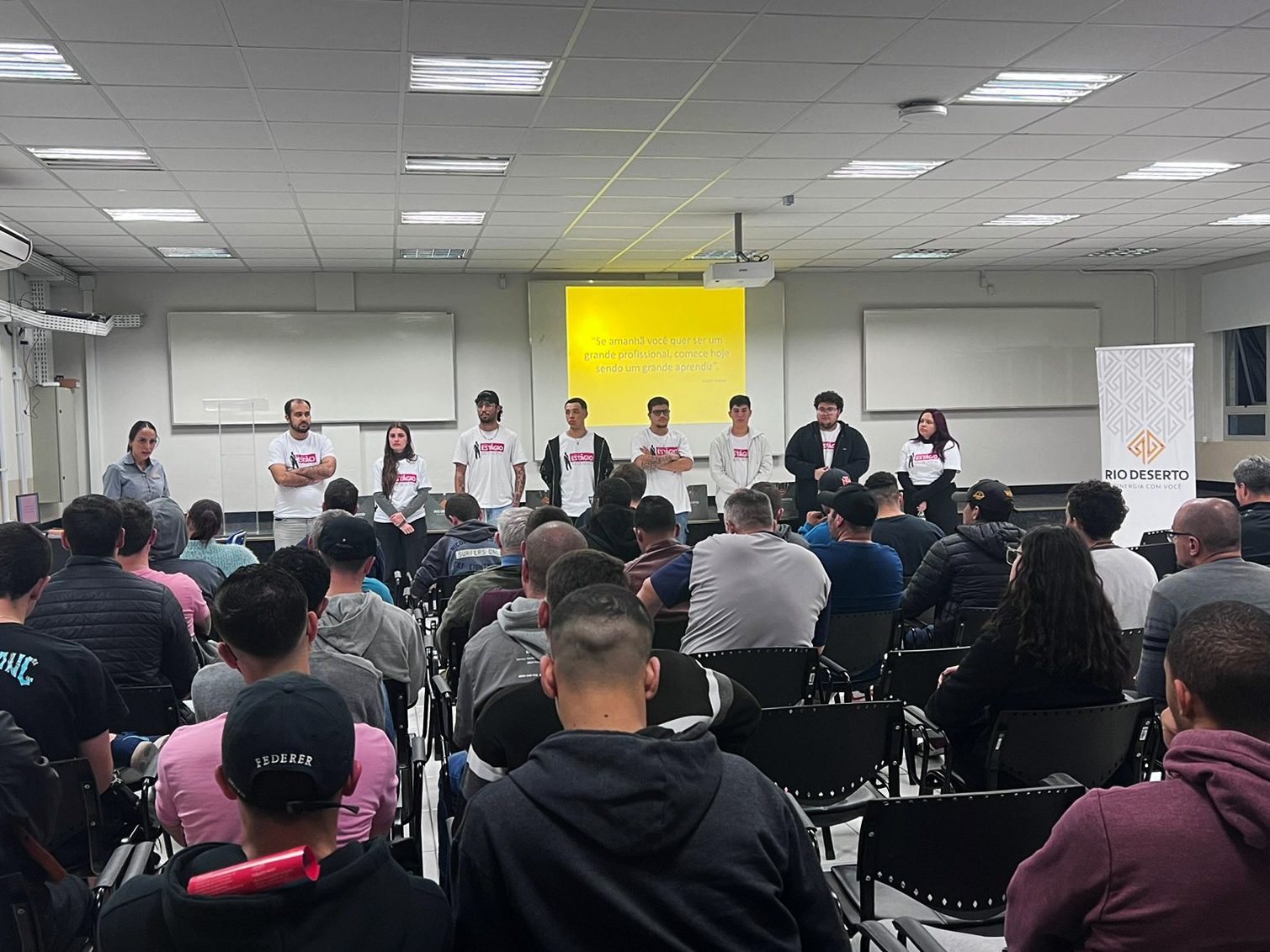 Programa de Estágio da Rio Deserto é apresentado para alunos do Senai