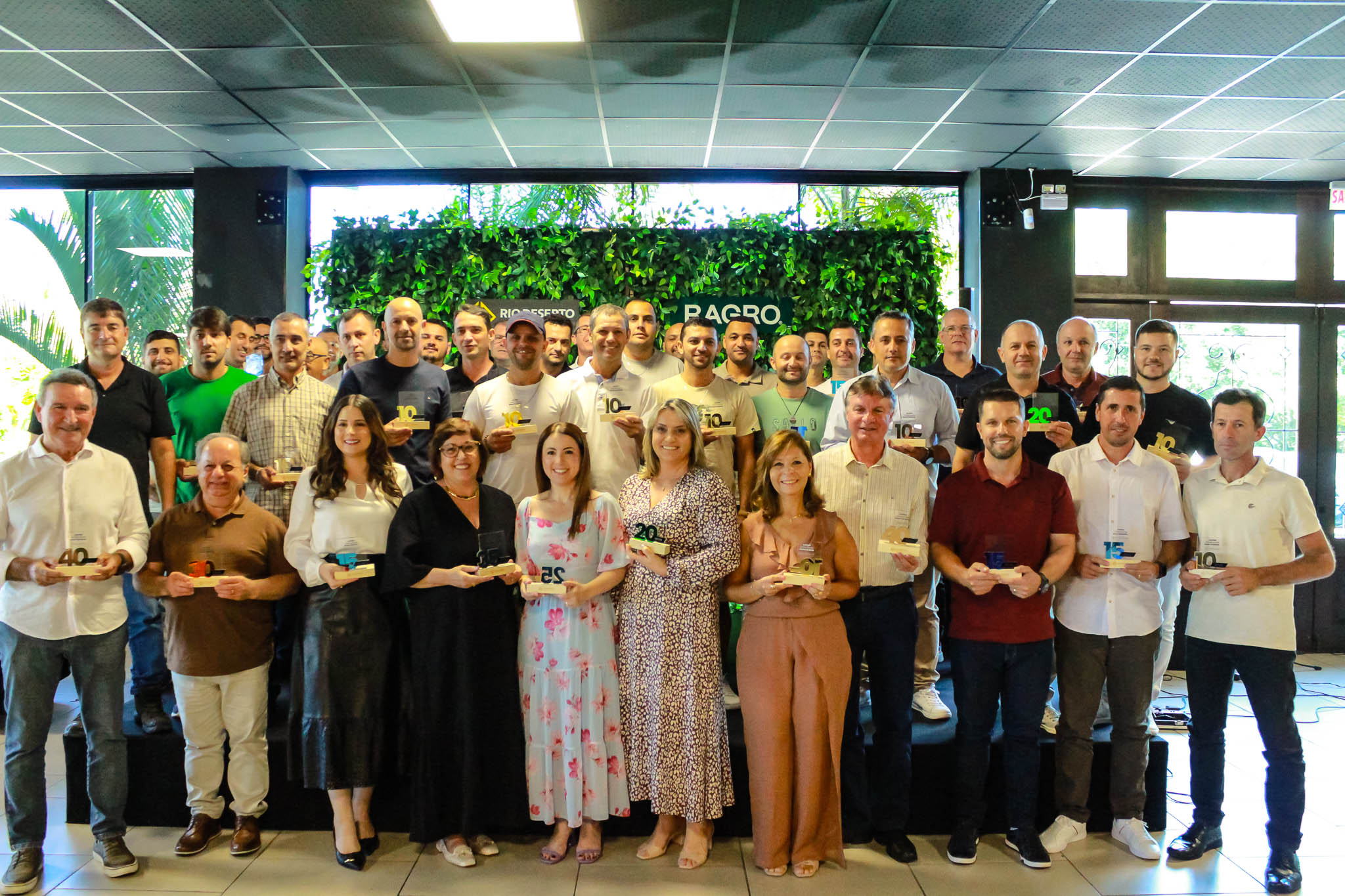 Rio Deserto homenageia colaboradores por tempo de serviço e reforça a valorização das pessoas