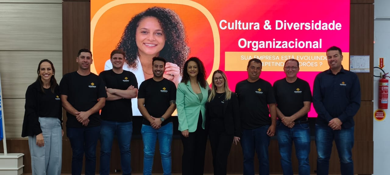 Profissionais da RBM Beneficiamento de Minerais participam de palestra da ABRH